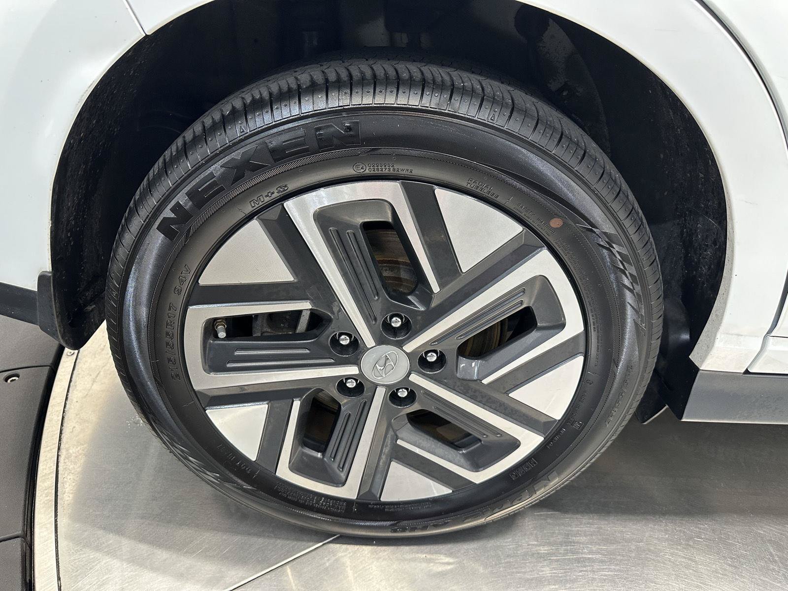 Certified 2023 Hyundai Kona SE FWD image 11