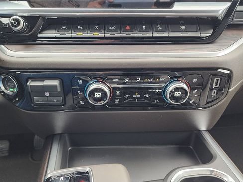 New 2026 GMC Sierra 1500 SLT w/ SLT Premium Plus Package image 28