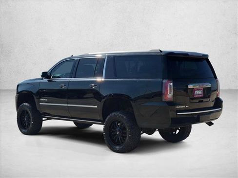Used 2019 GMC Yukon XL Denali w/ Denali Ultimate Package AWD/4WD image 8