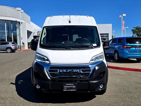 Used 2025 RAM ProMaster 2500 w/ Quick Order Package 22G SLT FWD image 2