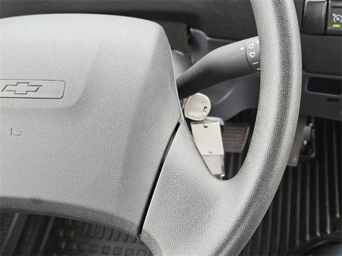 Used 2024 Chevrolet Low Cab Forward image 25