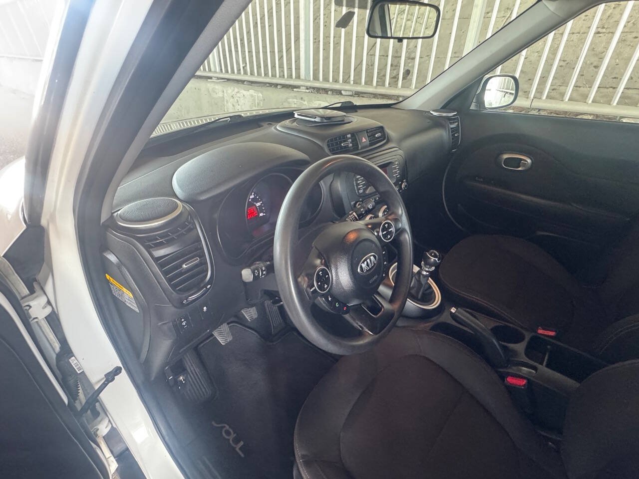 Used 2016 Kia Soul FWD image 18
