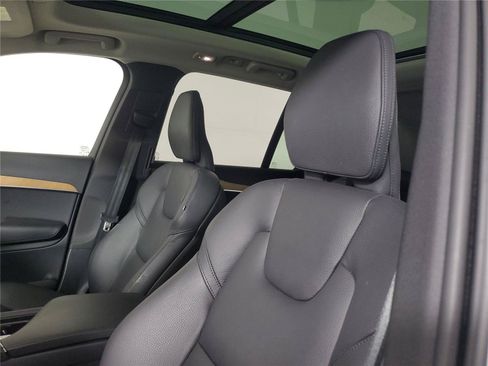 Certified 2024 Volvo XC90 B6 Plus w/ Protection Package Premier AWD/4WD image 23