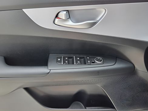 Used 2024 Kia Forte LXS FWD image 26