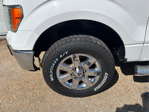Used 2013 Ford F150 XLT w/ Luxury Equipment Group AWD/4WD image 11