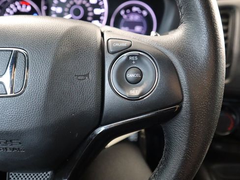 Used 2020 Honda HR-V Sport image 12