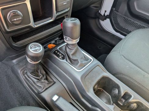 Used 2021 Jeep Wrangler Unlimited Willys image 20