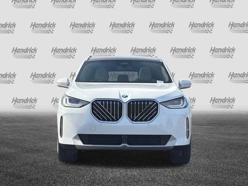 Used 2025 BMW X3 xDrive30i w/ Premium Package image 10