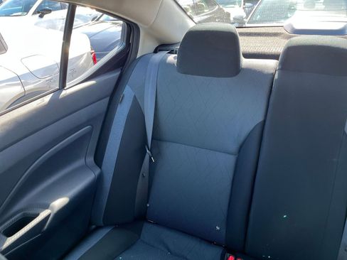 Used 2025 Nissan Versa SV FWD image 39