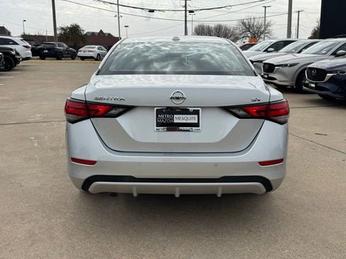 Used 2022 Nissan Sentra SV w/ Trunk Package image 6