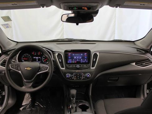 Used 2023 Chevrolet Malibu LT FWD image 25