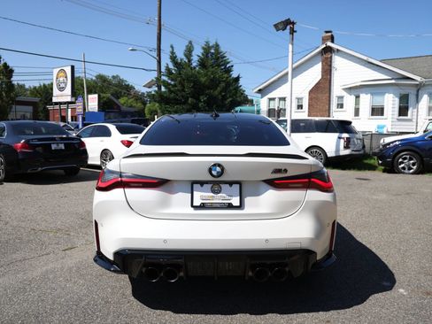 Used 2022 BMW M4 xDrive Competition w/ M Carbon Exterior Package AWD/4WD image 5