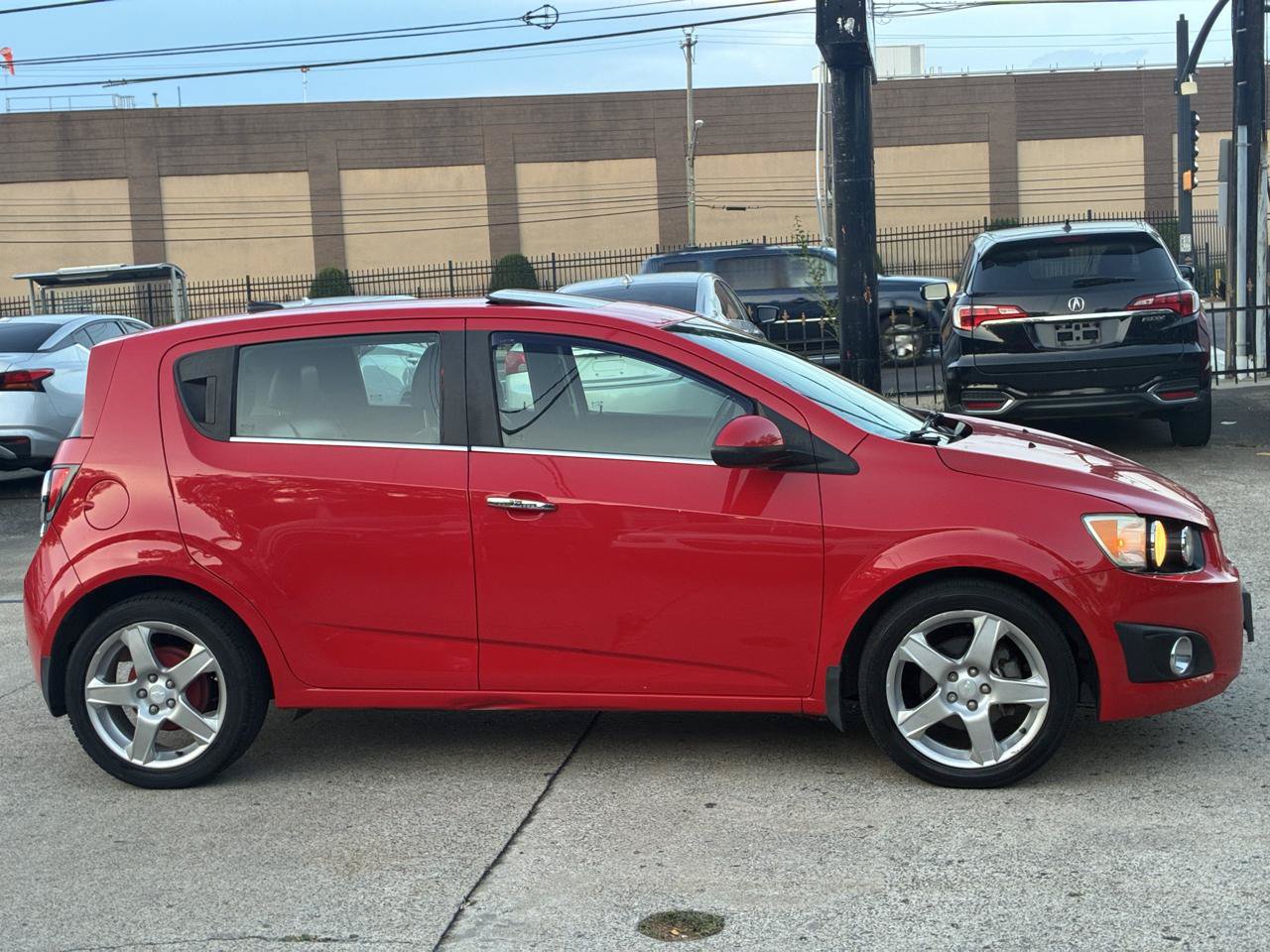 Used 2014 Chevrolet Sonic LTZ w/ Fun and Sun Package FWD image 5