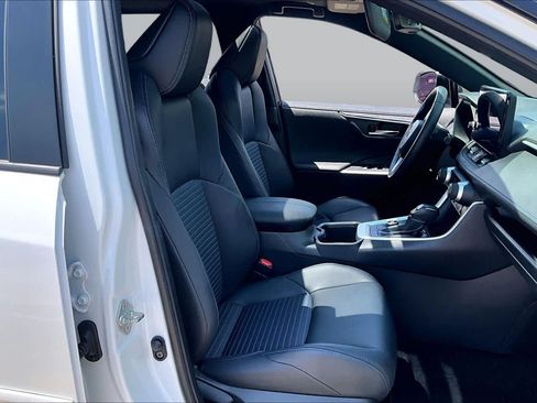 Certified 2025 Toyota RAV4 XSE AWD/4WD image 9