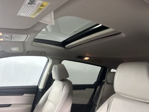 Used 2025 Honda Odyssey EX-L image 19