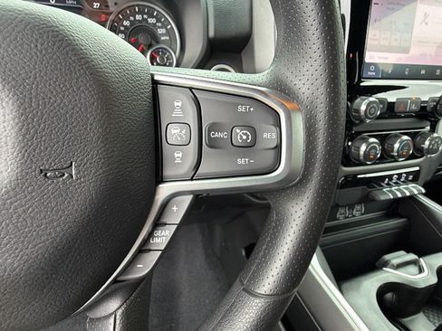 Used 2026 RAM 1500 Express AWD/4WD image 24