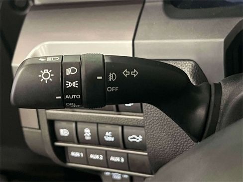 Certified 2025 Toyota Tacoma TRD Off-Road image 27