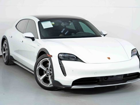 Used 2024 Porsche Taycan 4 Cross Turismo w/ Premium Package image 57