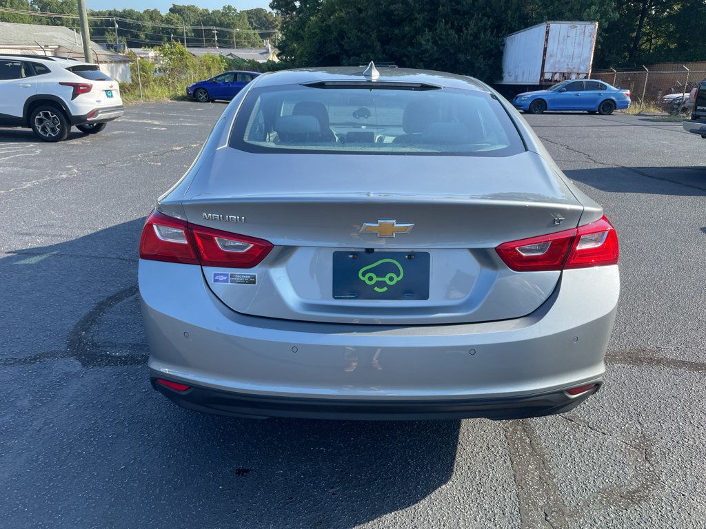 Certified 2025 Chevrolet Malibu LT FWD image 4