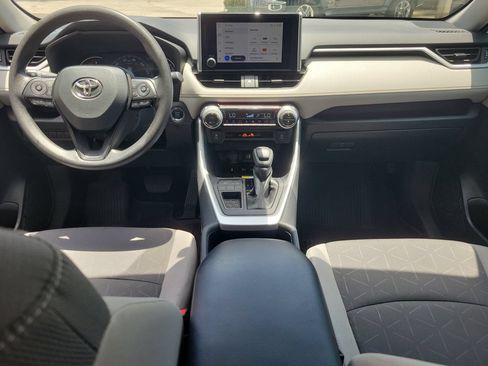 Used 2025 Toyota RAV4 XLE w/ Convenience Package FWD image 13