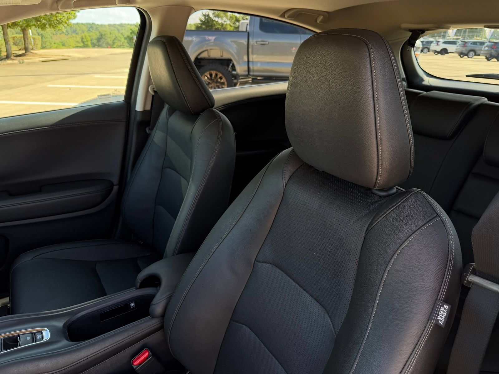 Used 2022 Honda HR-V EX-L image 12