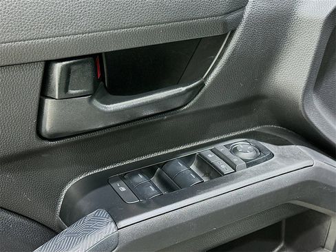Used 2025 Toyota Tacoma SR image 17