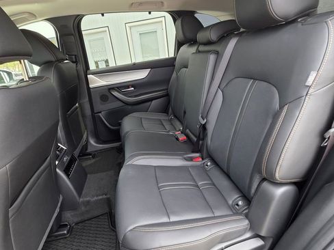 New 2025 MAZDA CX-90 3.3 Turbo w/ Preferred Package image 9