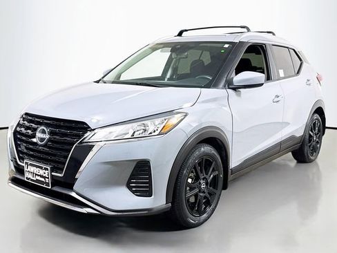 Used 2024 Nissan Kicks SV w/ Interior Electronics Package FWD image 1