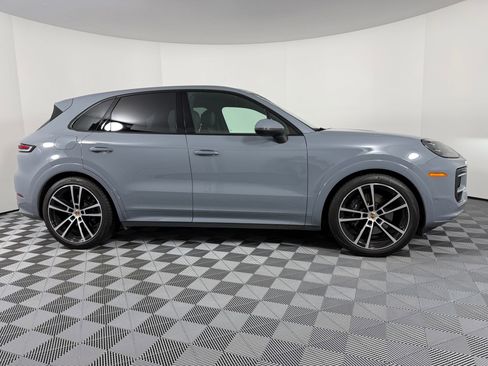 New 2026 Porsche Cayenne image 8