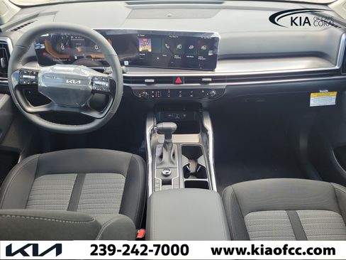 New 2026 Kia Sorento LX FWD image 16