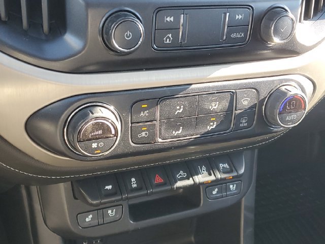 Certified 2022 GMC Canyon Denali AWD/4WD image 26