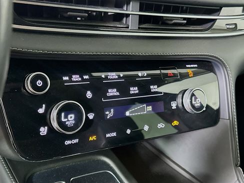 Used 2023 INFINITI QX60 Luxe w/ Cargo Package FWD image 24
