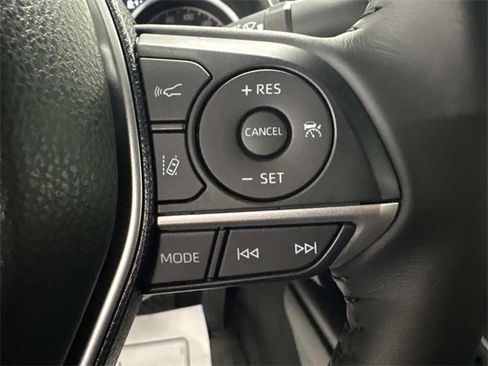 Used 2023 Toyota Camry XLE image 14