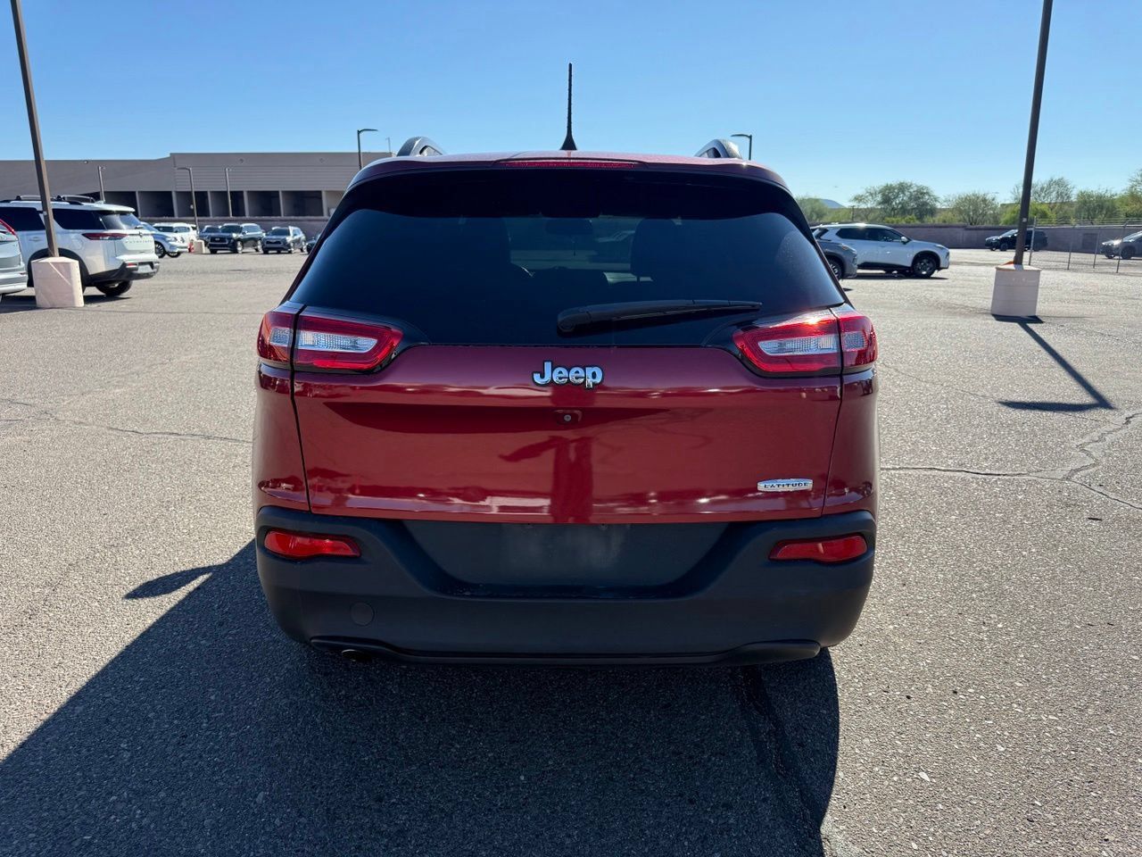 Used 2017 Jeep Cherokee Latitude FWD image 6