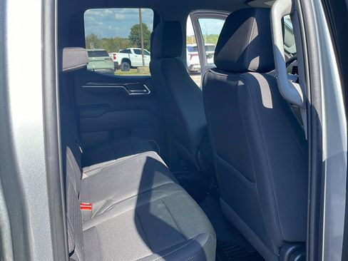 Used 2024 Chevrolet Silverado 1500 LT image 14