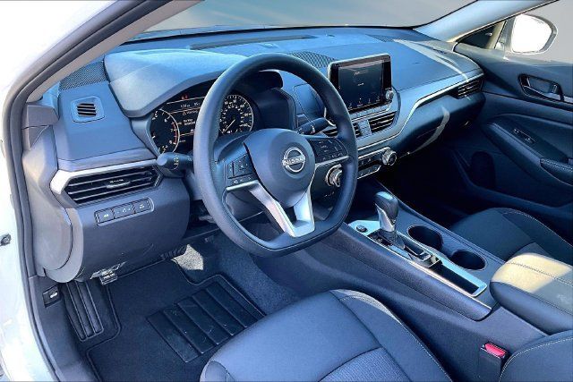 New 2026 Nissan Altima 2.5 SV FWD image 7