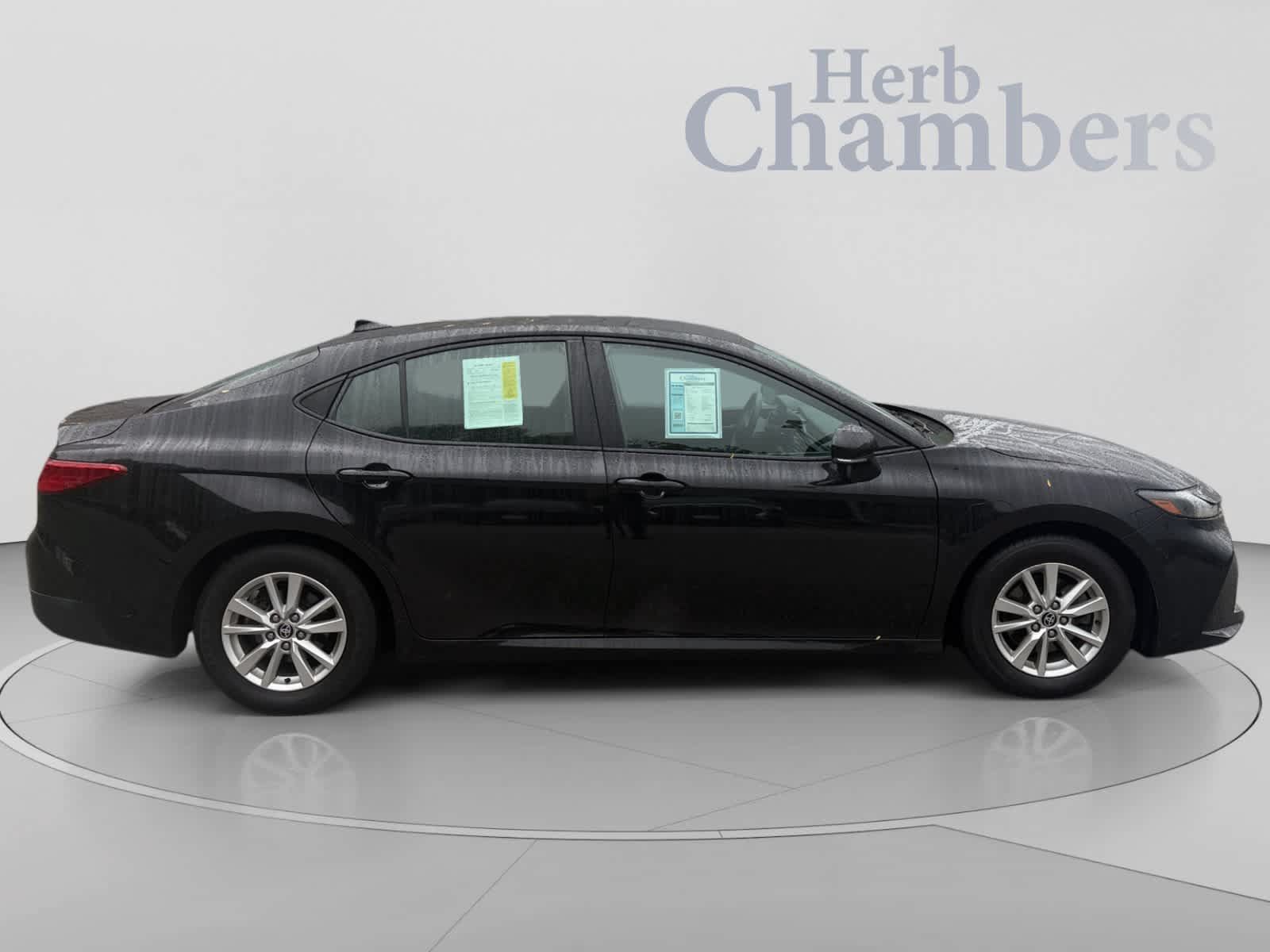 Used 2025 Toyota Camry LE FWD image 12