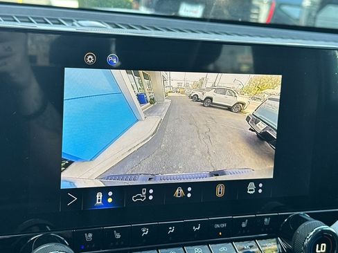 New 2025 Chevrolet Colorado Z71 w/ Technology Package image 22