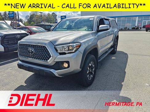 Used 2019 Toyota Tacoma TRD Off-Road AWD/4WD image 1