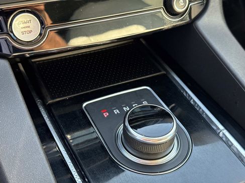 Used 2018 Jaguar F-PACE Prestige image 25