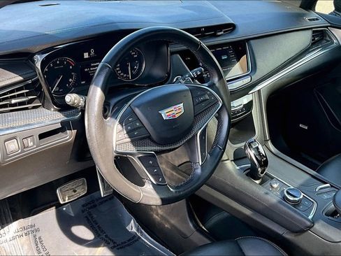 Used 2023 Cadillac XT5 Sportv AWD/4WD image 14