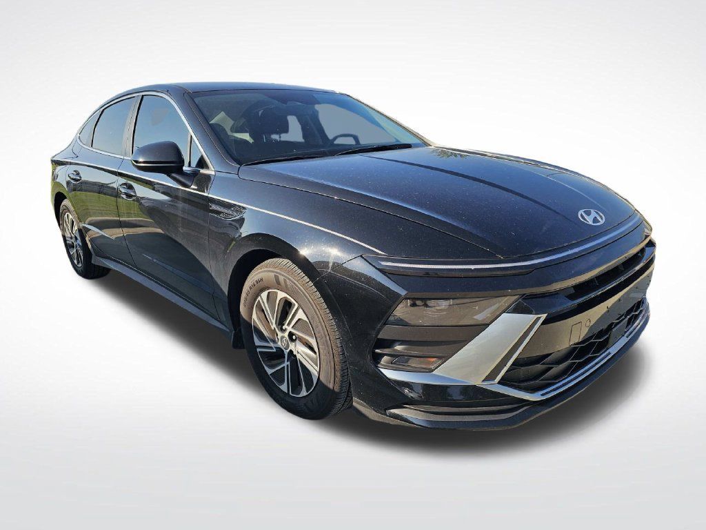 Certified 2026 Hyundai Sonata Blue FWD 360° Tour