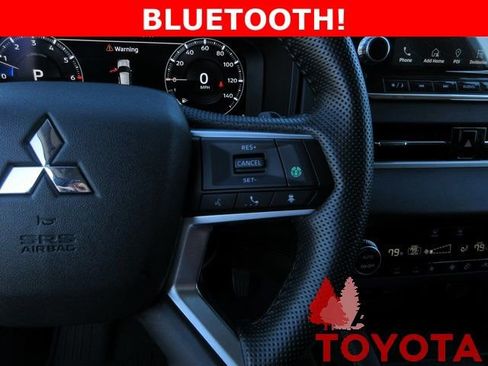 Used 2023 Mitsubishi Outlander SEL image 19