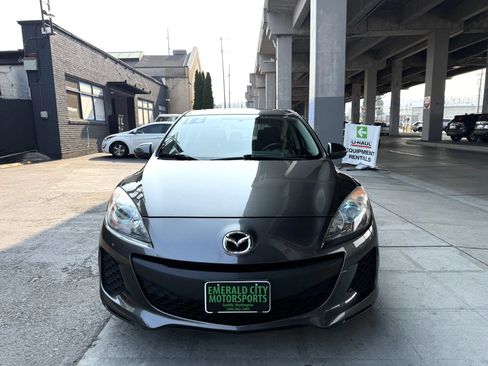 Used 2012 MAZDA MAZDA3 i Touring FWD image 2