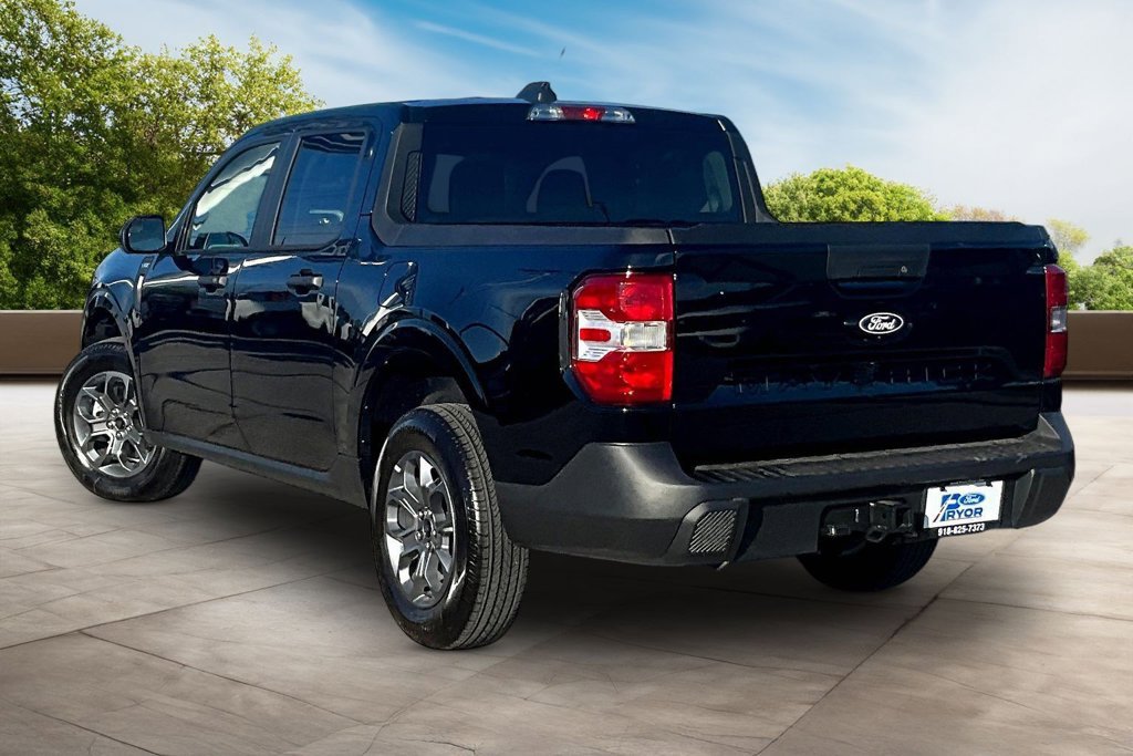 New 2026 Ford Maverick XLT w/ XLT Luxury Package FWD image 3