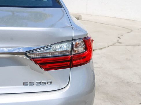 Used 2018 Lexus ES 350 w/ Navigation System Package FWD image 7
