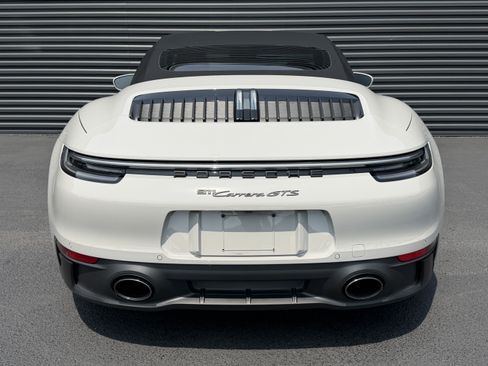Certified 2022 Porsche 911 Carrera GTS RWD image 10
