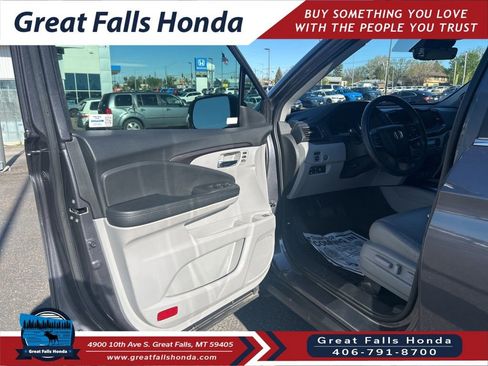 Used 2022 Honda Pilot Black Edition image 11