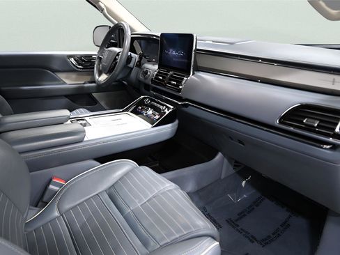 Used 2019 Lincoln Navigator Black Label w/ Cargo Package image 26