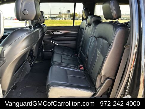 Used 2024 Jeep Wagoneer Series II w/ Flexible Seating Group image 24